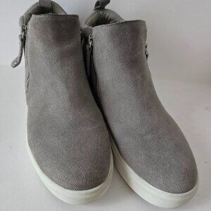 Steve Madden Silya Gray Suede Zip Hidden Wedge Shoes, Women's Size 8.5